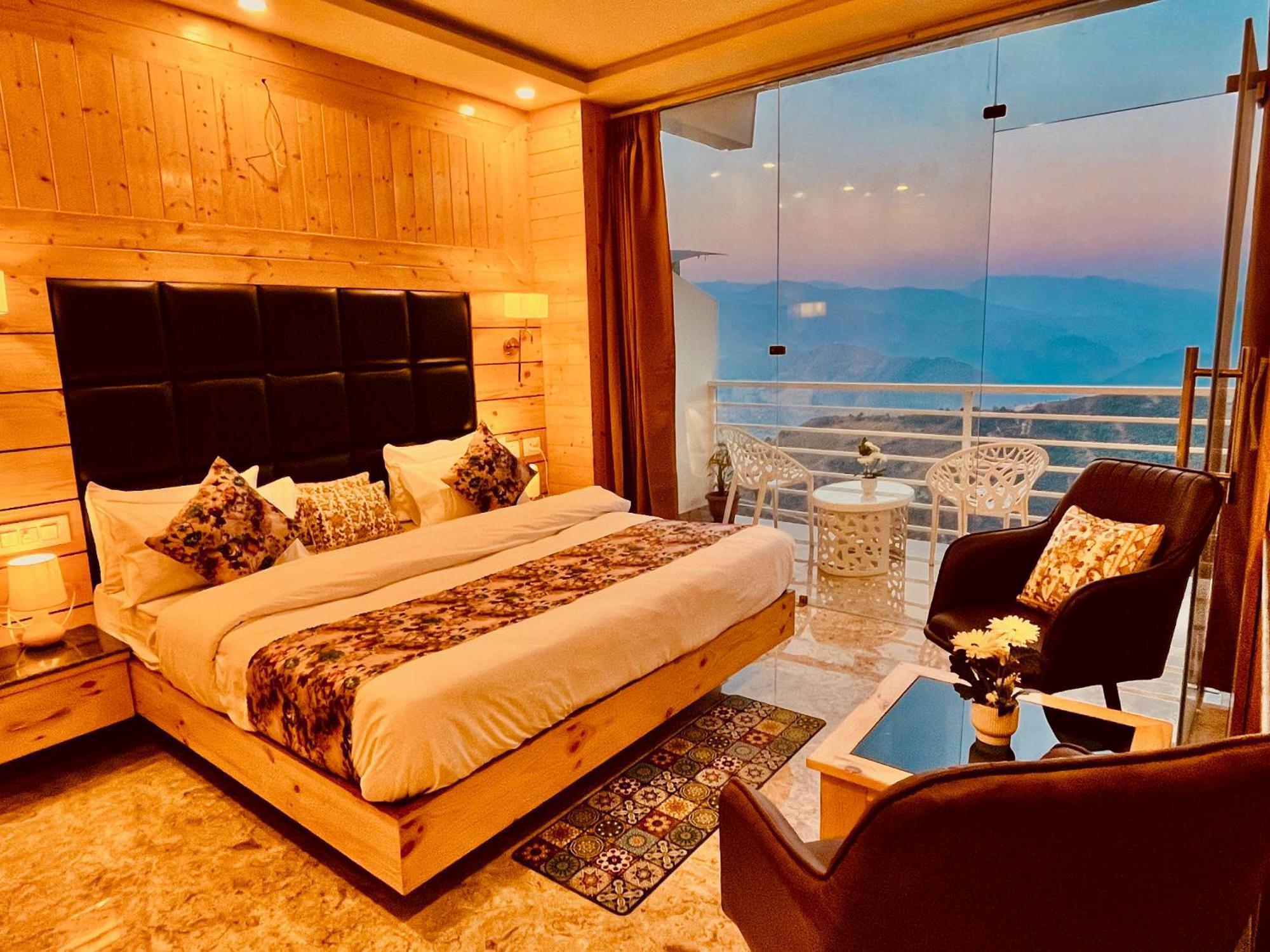 Hotel Hill View, Mussoorie - Near Jw Marriott Mussoorie, M 77377-32479 エクステリア 写真